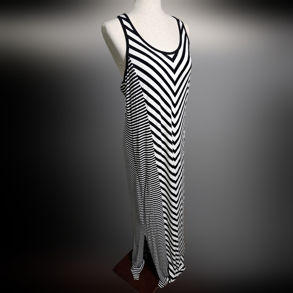 Soma Maxi Striped Rayon Spandex Tank Dress Black and White Racer Back Size Lg - Picture 4 of 14